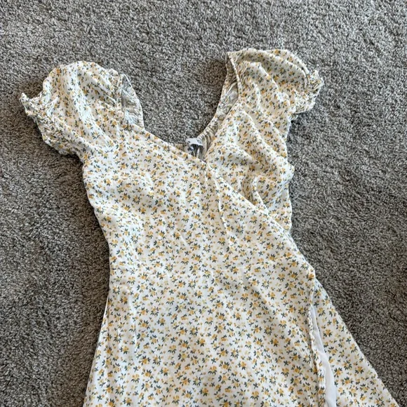 Hollister wrap dress - Picture 2 of 5